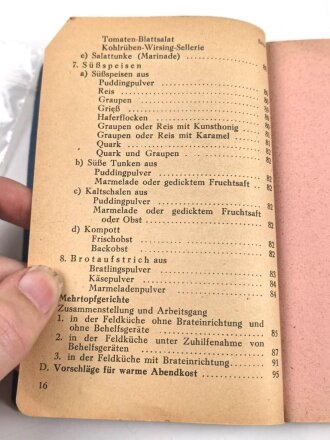 H. Dv. 86 "Feldkochbuch" datiert 1941 mit 124 Seiten.