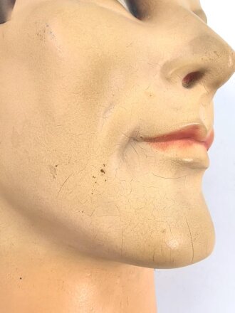 Kopf einer alten Schaufensterfigur , original bemalt, ungereinigtes Stück