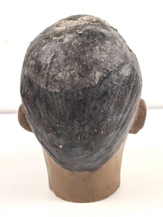Kopf einer alten Schaufensterfigur , original bemalt, ungereinigtes Stück