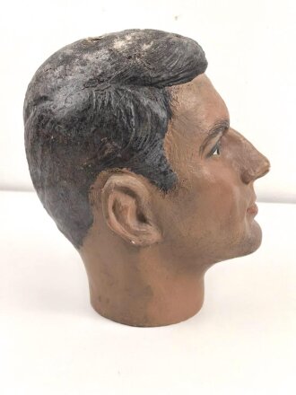 Kopf einer alten Schaufensterfigur , original bemalt, ungereinigtes Stück