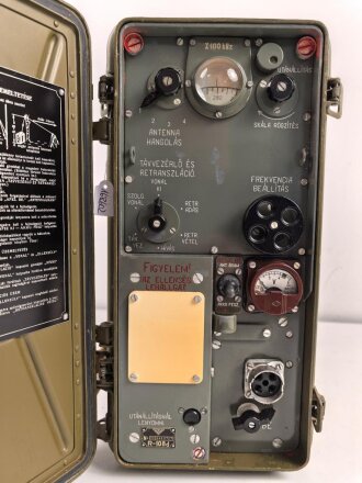 Ungarn Nachkrieg, Tornisterfunkgerät R-108D....