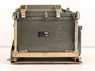 Nationale Volksarmee der DDR, Funkgerät R-107 aus der Zeit des kalten Krieg. Optisch gut, Funktion nicht geprüft
