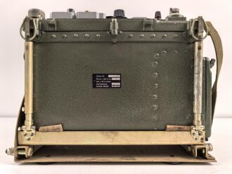 Nationale Volksarmee der DDR, Funkgerät R-107 aus der Zeit des kalten Krieg. Optisch gut, Funktion nicht geprüft
