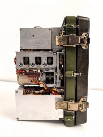 DDR / Russland,Tornisterfunkgerät R-109M. Optisch gut, Funktion nicht geprüft