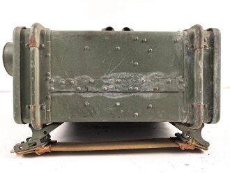 DDR, Gehäuse für ein Tornisterfunkgerät R-109 ? Originallack