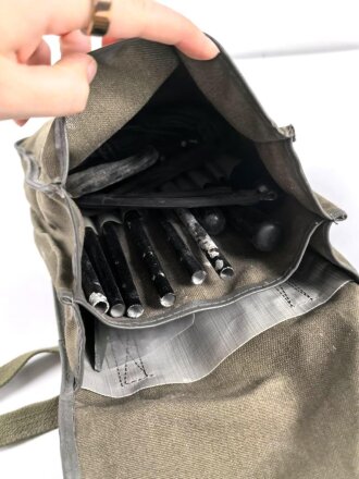 NVA Funkertasche mit Inhalt