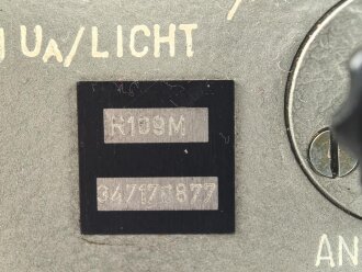 NVA ,Tornisterfunkgerät R-109M. Optisch gut, Funktion nicht geprüft. Da die Akkus enthalten sind, KEIN VERSAND NACH ÜBERSEE