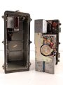 NVA ,Tornisterfunkgerät R-109M. Optisch gut, Funktion nicht geprüft. Da die Akkus enthalten sind, KEIN VERSAND NACH ÜBERSEE