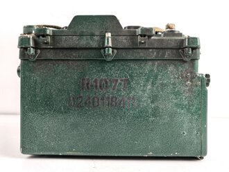 Nationale Volksarmee der DDR, Funkgerät R-107T aus der Zeit des kalten Krieg. Optisch gut, Funktion nicht geprüft