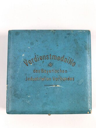 Verdienstmedaille in silber des " Bayerischen Industriellen Verbandes" Hersteller " Carl Poellath, Schrobenhausen, in Etui von Lauer Nürnberg