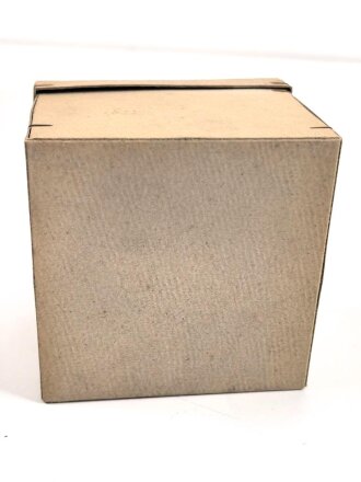1.Weltkrieg, Feldpostpaket  mit zu befüllender Metalldose. Maße des Karton 7,5 x 10,5 x 10,5cm