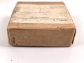 1.Weltkrieg, Feldpostpaket  mit zu befüllendem Flachmann aus Metall. Maße des Karton 4 x 10,5 x 10,5cm