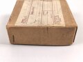 1.Weltkrieg, Feldpostpaket  mit zu befüllendem Flachmann aus Metall. Maße des Karton 4 x 10,5 x 10,5cm