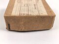 1.Weltkrieg, Feldpostpaket  mit zu befüllendem Flachmann aus Metall. Maße des Karton 4 x 10,5 x 10,5cm