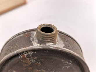 1.Weltkrieg, "Feldpostbrief" mit zu befüllendem Flachmann aus Metall. Maße des Karton 4 x 10,5 x 10,5cm