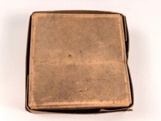 1.Weltkrieg, "Feldpostbrief" mit zu befüllendem Flachmann aus Metall. Maße des Karton 4 x 10,5 x 10,5cm