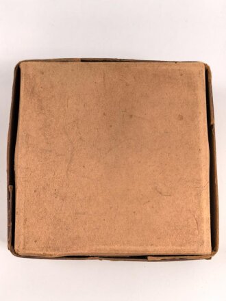 1.Weltkrieg, "Feldpostbrief" mit zu befüllendem Flachmann aus Metall. Maße des Karton 4 x 10,5 x 10,5cm