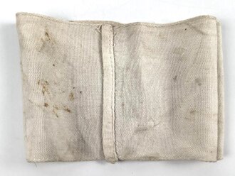 Rot Kreuz Armbinde für Angehörige der Wehrmacht. Ungereinigtes Stück
