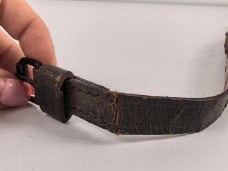 Belederung für eine Feldflasche der Wehrmacht. Ungebraucht, Lagerschaden, datiert 1942