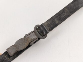 Belederung für eine Feldflasche der Wehrmacht. Ungebraucht, Lagerschaden, datiert 1942