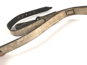Belederung für eine Feldflasche der Wehrmacht. Ungebraucht, Lagerschaden, datiert 1942