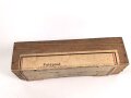 1.Weltkrieg, "Feldpost" aus Holz mit Tonflasche. Deckel fehlt, Maße  9,5 x 6 x 5,5cm