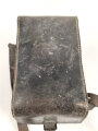 Pionier, Tasche zum Glühzündapparat 37 der Wehrmacht. Ungereinigtes Stück, der Trageriemen original und zugehörig