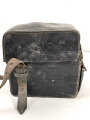 Pionier, Tasche zum Glühzündapparat 37 der Wehrmacht. Ungereinigtes Stück, der Trageriemen original und zugehörig