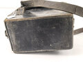 Pionier, Tasche zum Glühzündapparat 37 der Wehrmacht. Ungereinigtes Stück, der Trageriemen original und zugehörig