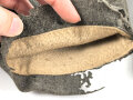 Paar gefütterte Winterhandschuhe. Höchstwahrscheinlich aus der Zeit des 1. Weltkrieg. Ungereiniogtes Paar , beschädigt