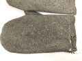 Paar gefütterte Winterhandschuhe. Höchstwahrscheinlich aus der Zeit des 1. Weltkrieg. Ungereiniogtes Paar , beschädigt