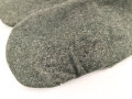 Paar gefütterte Winterhandschuhe. Höchstwahrscheinlich aus der Zeit des 1. Weltkrieg. Ungereinigtes Paar in gutem Zustand
