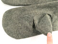 Paar gefütterte Winterhandschuhe. Höchstwahrscheinlich aus der Zeit des 1. Weltkrieg. Ungereinigtes Paar in gutem Zustand