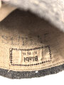 Einzelner,  gefütterte Winterhandschuh. Höchstwahrscheinlich aus der Zeit des 1. Weltkrieg. Ungereinigtes Kammerstück
