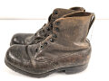 Paar benagelte Halbschuhe in schwerer Ausführung. Kommen aus einer Sammlung zum Thema 1. Weltkrieg. Guter Gesamtzustand, Sohlenlänge 29cm