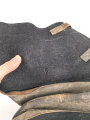 1.Weltkrieg, Paar Winter Überschuhe schwarzer Filz/ Leder. . Ungereinigt, Sohlenlänge 38cm. Anbei ein originales Foto im Ansichtskartenformat.