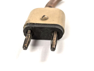 Zweipoliger Stecker Wehrmacht, sandfarbener Originallack