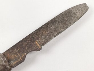 Kabelmesser, Hersteller Deltawerk Solingen. Ungereinigtes, stark gebrauchtes Stück, gehört neben der nachrichtentruppe auch in die Pionier Sprengvorbereitungstasche.