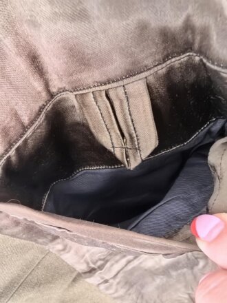 Dienstrock für Angehörige im NS Kraftfahrkorps NSKK. Das Schulterstück originalvernäht, RZM Etikett in der Tasche. Ungereinigt