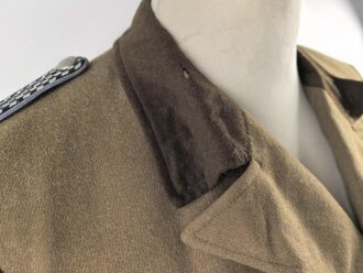 Dienstrock für Angehörige im NS Kraftfahrkorps NSKK. Das Schulterstück originalvernäht, RZM Etikett in der Tasche. Ungereinigt