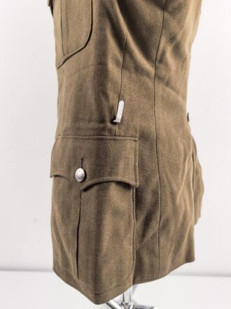 Dienstrock für Angehörige im NS Kraftfahrkorps NSKK. Das Schulterstück originalvernäht, RZM Etikett in der Tasche. Ungereinigt
