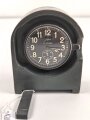 Luftwaffe Betriebsuhr, auch Stationsuhr oder Funkraumuhr genannt. Bauart Junghans, , Fl 25591. Original lackiertes Gehäuse , läuft einwandfrei