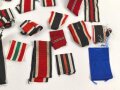 Konvolut Ordens und Bandspangenbänder, meist 2. Weltkrieg, alle kurz , verschmutzt oder defekt.