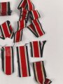 Konvolut Ordenbänder für Eisernes Kreuz 2. Klasse 1939, alle kurz , verschmutzt oder defekt.