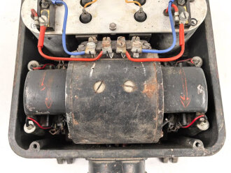 Umformer U.10 a 1 der Wehrmacht für 10 Watt Sender in Fahrzeugen. Baujahr 1943. Originallack, Funktion nicht geprüft