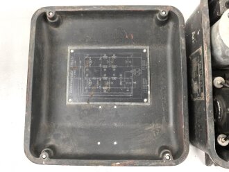 Umformer U.10 a 1 der Wehrmacht für 10 Watt Sender in Fahrzeugen. Baujahr 1943. Originallack, Funktion nicht geprüft