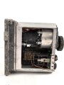 Luftwaffe FBG.3 Ln 26564, Fernbediengerät zur Umschaltung der Antennen auf LW- / KW-Betrieb für Fu G10. Originallack, Funktion nicht geprüft, ungereinigtes Stück