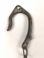 Abspannhaken für Feldfernkabel der Wehrmacht, datiert 1943, ungereinigtes Stück
