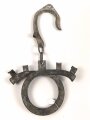 Abspannhaken für Feldfernkabel der Wehrmacht, datiert 1943, ungereinigtes Stück