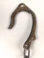 Abspannhaken für Feldfernkabel der Wehrmacht, datiert 1943, ungereinigtes Stück